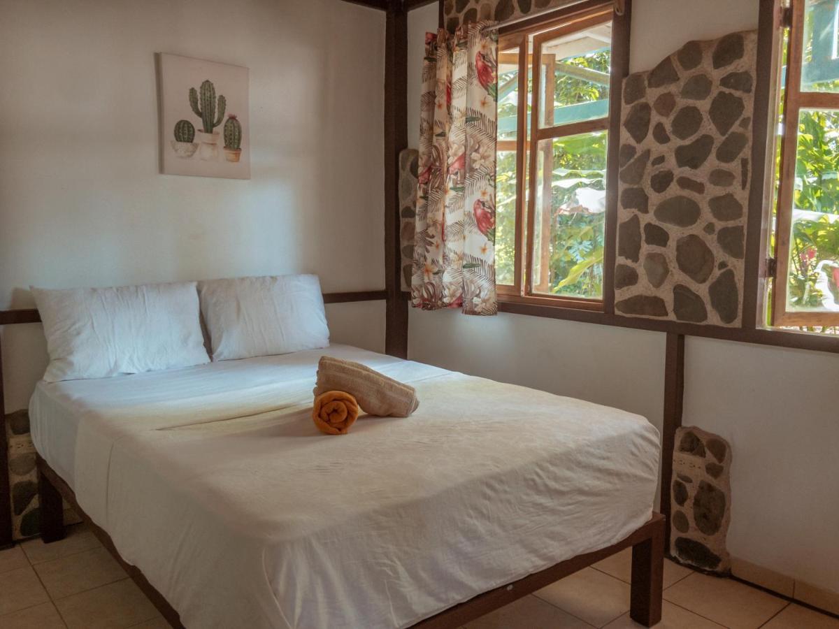 Uvita River Guesthouse Kültér fotó