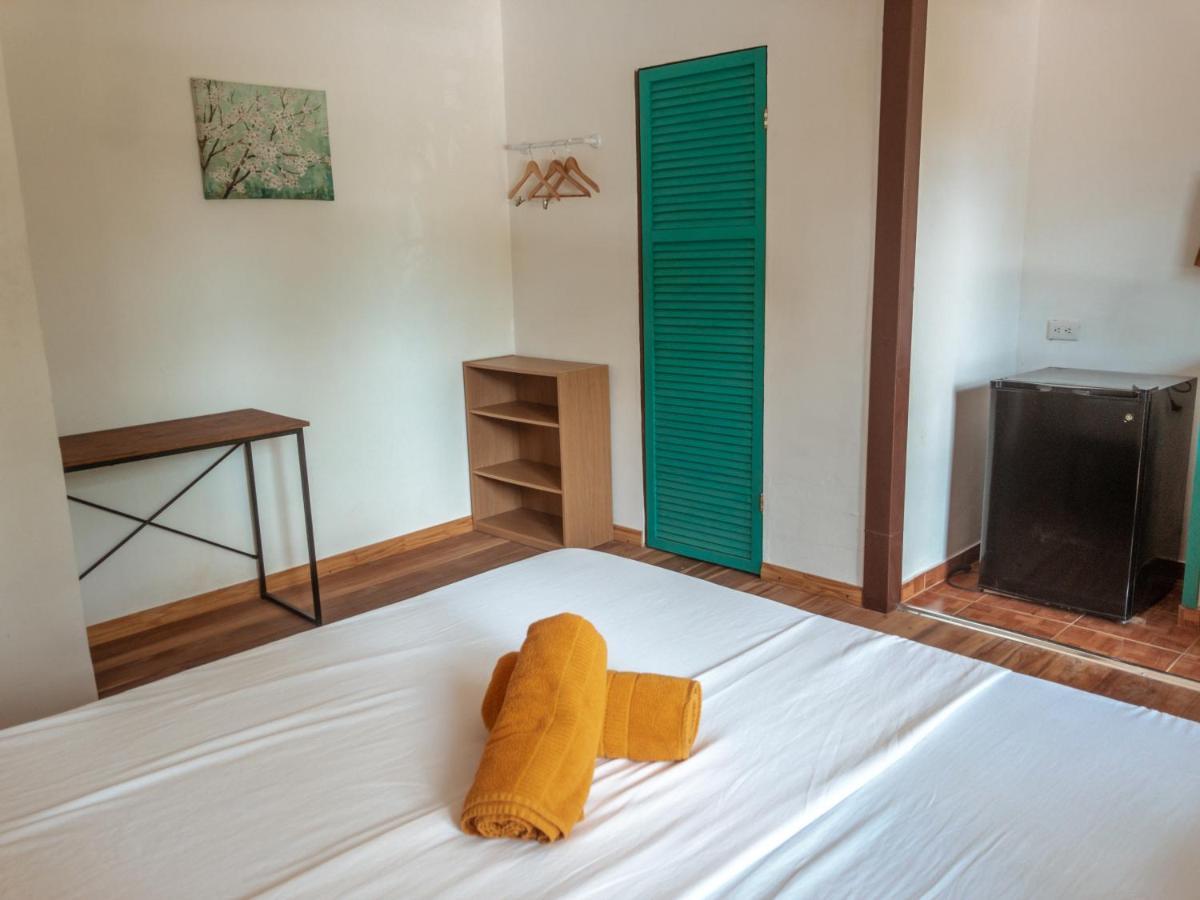 Uvita River Guesthouse Kültér fotó