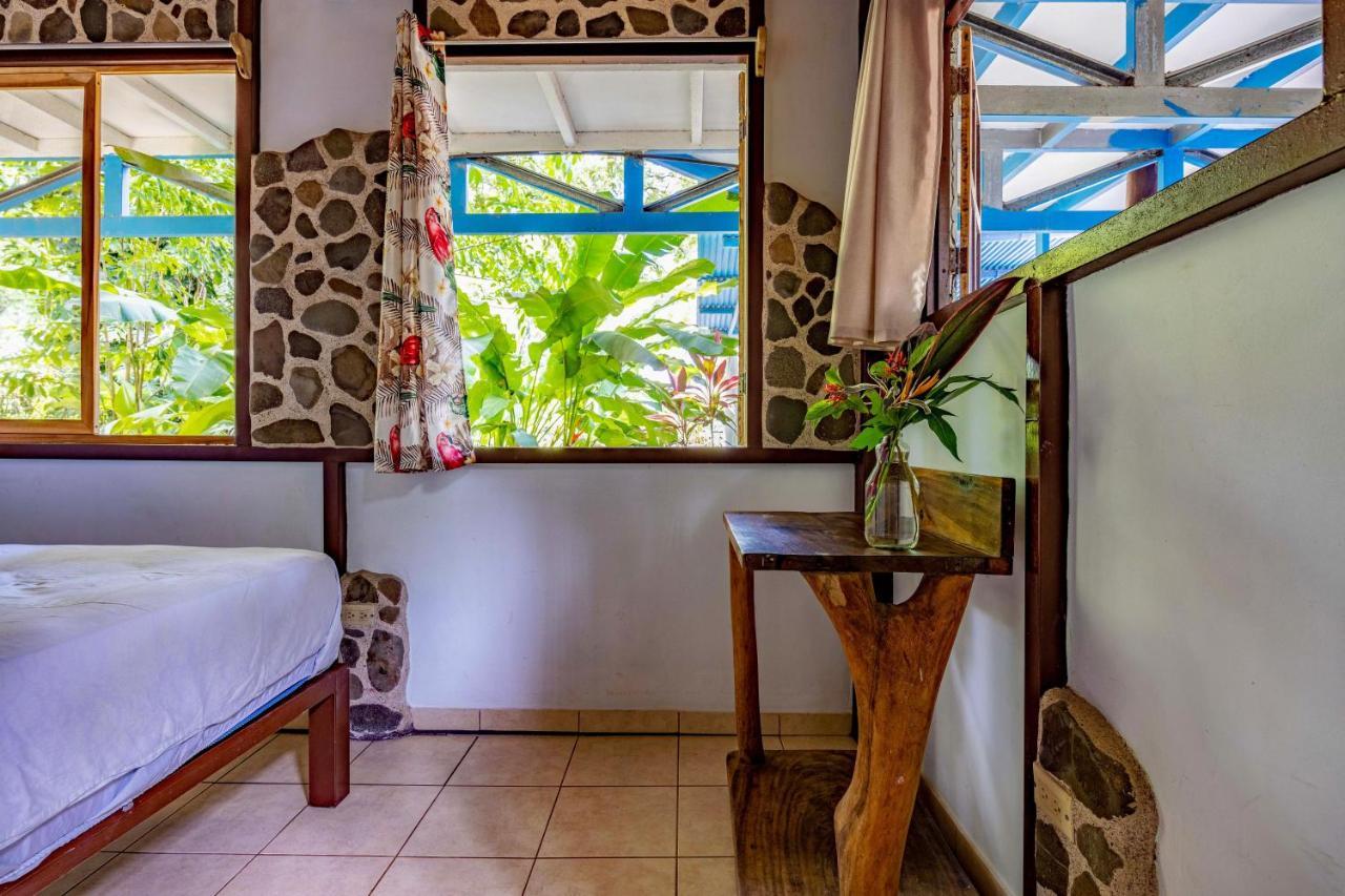 Uvita River Guesthouse Kültér fotó