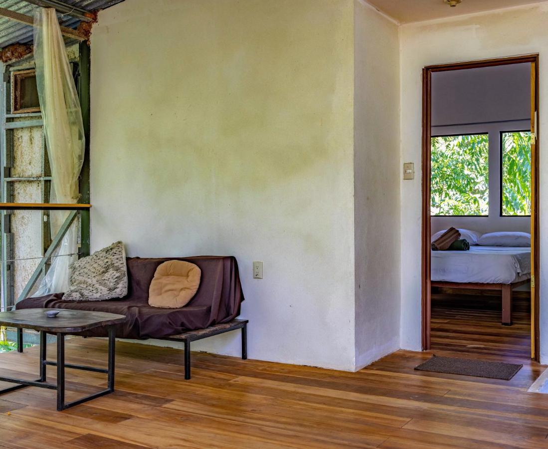 Uvita River Guesthouse Kültér fotó