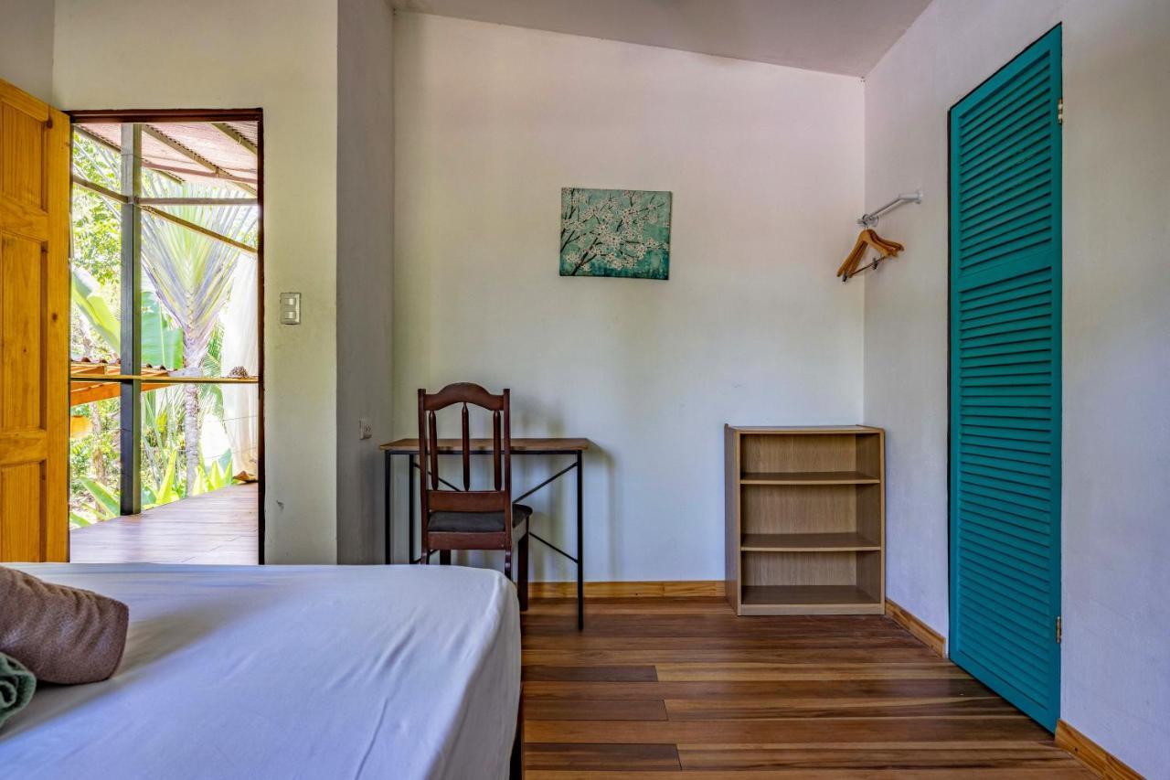 Uvita River Guesthouse Kültér fotó