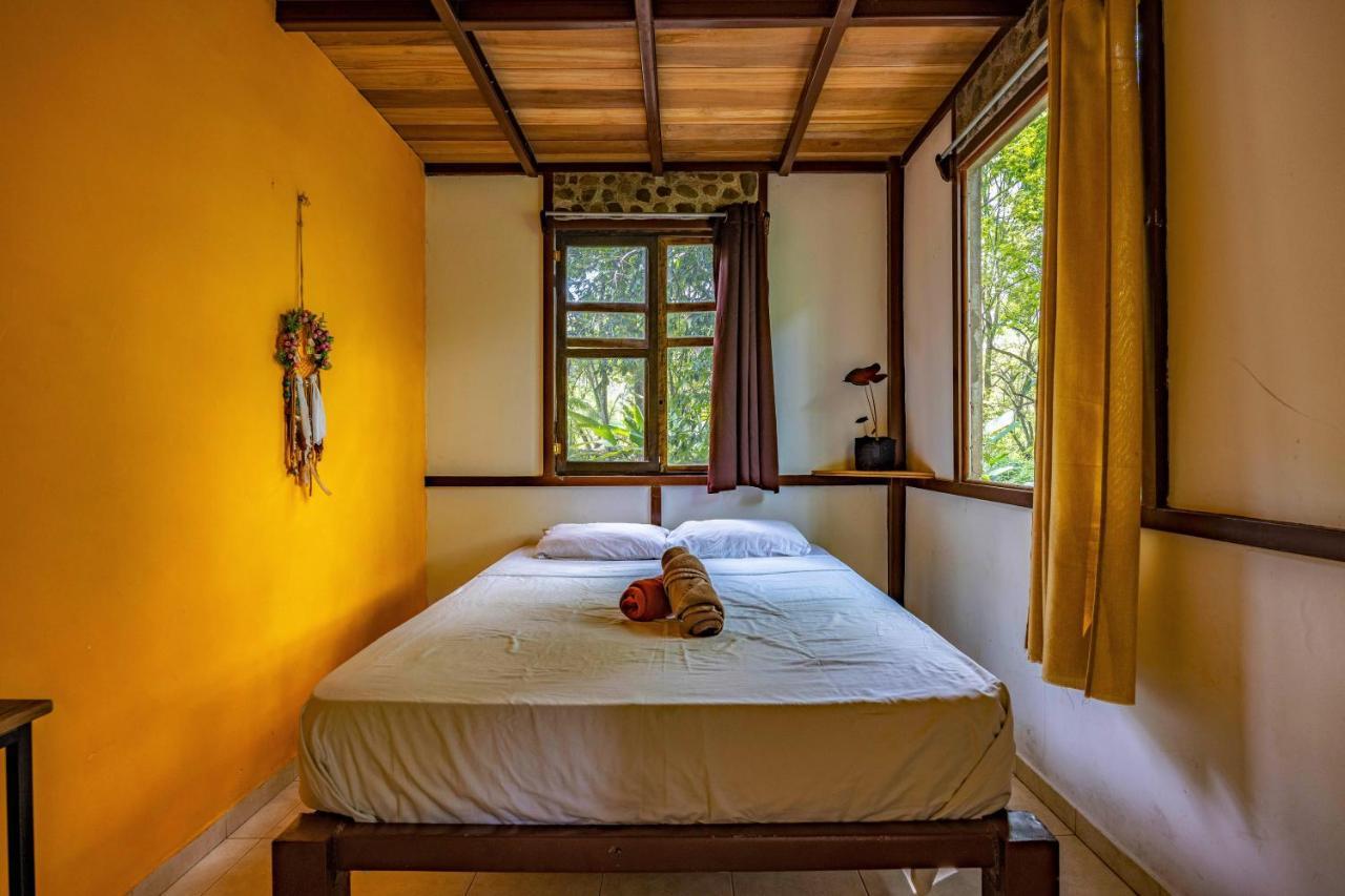 Uvita River Guesthouse Kültér fotó